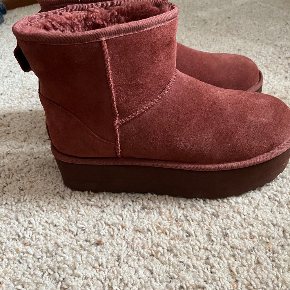 UGG Platform Mini - image 1